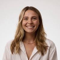 Jenny Cobb's Instagram, Twitter & Facebook