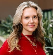 Kate Mcgraw's Instagram, Twitter & Facebook