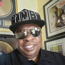 How Do Rumors Get Started: The True Story of Timex Social Club: Thompson,  Marcus: 9781257285426: Amazon.com: Books