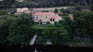Casa de labranza gallega cuyos orígenes se remontan al s.xvii. Casa De Santa Uxia Turismo Rural Home Facebook