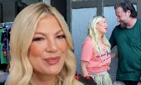 'he's an icon to me'. Tori Spelling On Spending 24 7 With Husband Dean Mcdermott In Quarantine It S Been Really Good Daily Mail Online