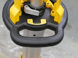 Dewalt Tripod Light Tools In Action Power Tool Reviews