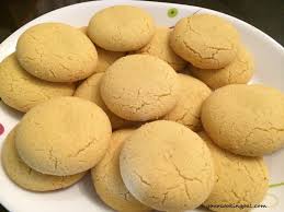 मैं. नानखटाई 