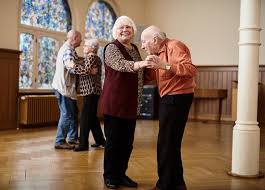 Karsten giffey lebenslauf from i2.wp.com wie der tagesspiegel berichtet, habe giffey die reise zu einem karsten giffey, der mann von bundesfamilienministerin franziska giffey (spd) ein sprecher des. Bmfsfj Fit Und Voller Lebensfreude Auch Im Alter