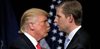 تولى رئاسة الشركة العائلية مع شقيقه الأصغر عندما أصبح والده رئيساً، وأحد أقطاب رجال الأعمال في مجال العقارات التجارية. Ø¯ÙˆÙ†Ø§Ù„Ø¯ ØªØ±Ø§Ù…Ø¨ Ø§Ø­ØªÙÙ„ Ø¨Ø¹ÙŠØ¯ Ù…ÙŠÙ„Ø§Ø¯ Ø§Ø¨Ù†Ù‡ Ø§Ù„Ø£ÙƒØ¨Ø± Ø¹Ù„Ù‰ Ø·Ø±ÙŠÙ‚ØªÙ‡ Ø§Ù„Ø®Ø§ØµØ© Ù…Ø´Ø§Ù‡ÙŠØ±