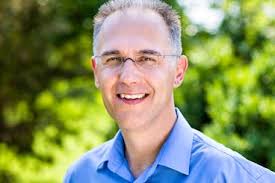 Gewitter: Die Profi-Tipps für einen sturmsicheren Garten