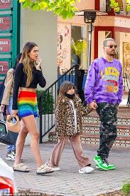 Amelia gray hamlin's height & age including her detail information like feet, bikini, weight loss, boyfriend, dating, affairs, parents, siblings, delilah belle hamlin, dimitri hamlin and more. Amelia Hamlin 19 Puts On A United Display With Boyfriend Scott Disick 37 Geeky Craze