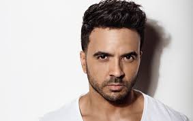 El cantante puertorriqueño presenta su nueva canción con demi lovato. Uncharted Fonsi S Despacito Follow Up Is Red Hot For Radio