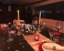 Luks Teknede Romantik Aksam Yemegi