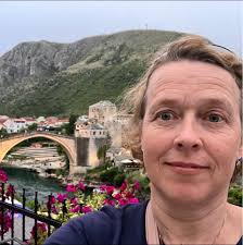 Hi, I plan to go from Bitola to Thessaloniki. There does not seem to be a  bus connection. Any advice?