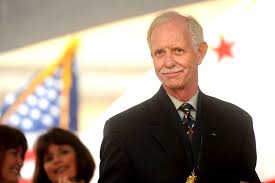 On january 15, 2009, the world witnessed the miracle on the hudson when captain sully sullenberger glided his disabled plane onto the frigid waters of the hudson river. The Sully Movie Lands But Its Drama Isn T On The River Wsj