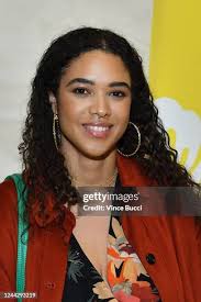 17 Photos & High Res Pictures