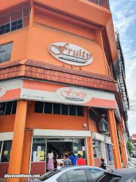 A collection of templates to use with cake, the tasty build tool for clojure. Fruity Cake House Klang Famous Apple Strudel