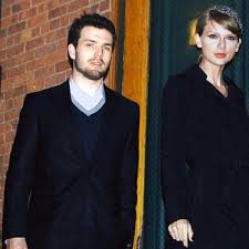 Austin swift currently lives in hendersonville, tn; Austin Swift Yes Brother Of Taylor Is Finding His Own Path To The L Vanity Fair
