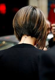 Combined with her successful forays into music, fashion, and fragrance, victoria beckham's stylishly snipped hairdos have made her the queen of the crop. Victoria Beckham Tattoos Beckham Hair Victoria Beckham Short Hair Hair Styles