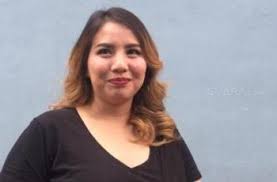 Tuh, dengan melihatnya aja bisa membuat bahagia. Kompak Pakai Batik Ini 3 Potret Acara Aqiqah Anak Vicky Shu Matamata Com