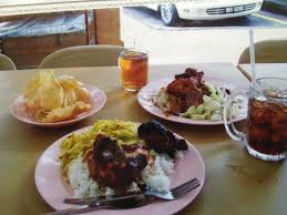 Nasi kandar one of the favourite foreigners choice when they are in malaysia. Best Nasi Kandar In Kl Restoran Kudu Bin Abdul Nasi Kandar Penang Kuala Lumpur Traveller Reviews Tripadvisor