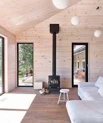 Incroyable Renovation D Une Ancienne Maison De Chasseurs Dans Charlevoix Traditional Style Homes Home Home Additions