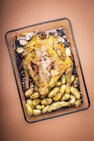 Poulet Roti Croustillant La Recette Facile D Arthur Le Caisne Recette Poulet Roti Recette Facile Recettes De Cuisine