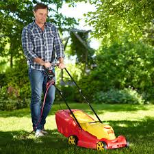 Gregor wolf gründete mit seinen söhnen im jahr 1922 eine eisenwarenfabrik in deutschland, in welcher man schließlich 5 jahre nach dem gründungsjahr eine ziehhacke entwickelte, die die arbeit der landwirtschaft erleichterte. Elektro Rasenmaher A 370 E 37 Cm 1600 W Online Kaufen Bei Gartner Potschke