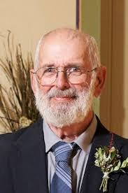 Howard Hess's Instagram, Twitter & Facebook