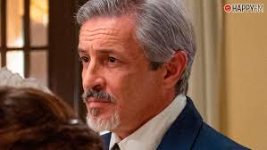 Quién es Fernando Coronado: su edad, su pareja y biografía de Cristóbal en  'La Promesa'