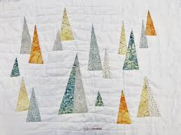 Codes promo, ventes flash, livraison offerte, trouvez le produit de vos rêves à prix réduit ! 9 Projets De Patchwork Avec Sapins De Noel Modernes Et Originaux Fibra Creativa Patchwork Quilts