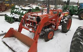 Kubota L2250 Tractor