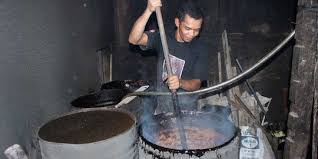 Semoga informasi diatas dapat bermanfaat bagi kita semua. Cerita Mak Cao 32 Tahun Produksi Cincau Di Malang Merdeka Com