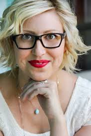 Amanda Hollsten's Instagram, Twitter & Facebook