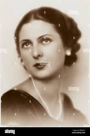 Miss pearl hi-res stock photography and images