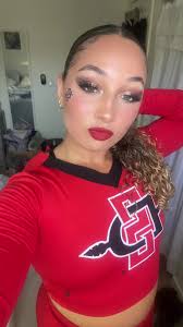don't mind the linty shirt… HAPPY GAMEDAY😁😁😁 #sdsucheer #aztecfootb...
