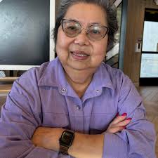 Port Vila: This is Anne Pakoa, President of the VU-USA Alumni Association,  and our Political Officer Christy Buzzard in Port Vila today.