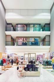 In Unserem Modehaus In Singen Konnen Sie In Einer Der Beliebtesten Ferienregionen Suddeutschlands Nach Herzenslust Shoppen Haus Shoppen Mode