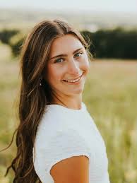 Hi!! My name is Sara and I am from Hastings, Minnesota. I will be attending  the U of M this fall and am majoring in nursing. In my free time I enjoy