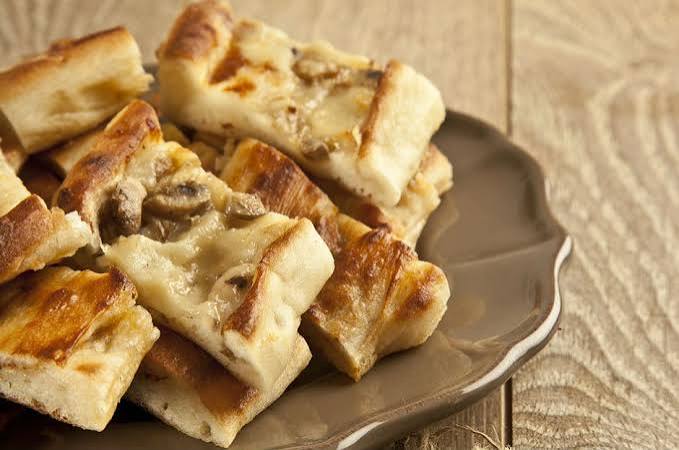 Mushroom Pide