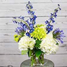 *** ''foxgloves'' or digitalis (foxglove), are a genus of 20 species of herbaceous perennial plant known as foxgloves. Fresh New Day In Alexandria Va Foxglove Flowers