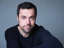 Gaetano Festinese- Fiche Artiste