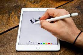 Drawing or writing with ipad pro at a desk or table? The Ipad Is The Best Tablet For 2021 Reviews By Wirecutter