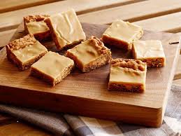 Read about trisha's first attempt at hosting thanksgiving dinner! Trisha Yearwood S Butterscotch Peanut Butter Bar Recipe Is Our New Fall Staple One Country