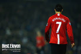 유벤투스가 원하는 호날두 이적료 2800만유로, 맨시티도 ok '맨시티행 임박' 호날두, 연봉 대폭 삭감 감수한다 '알몸'으로 기자회견에 나타난 감독; Re4vnpsduzlaxm