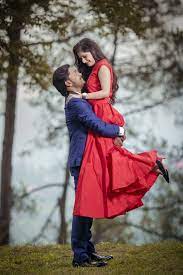 Best Pre Wedding Photographer In Chandigarh Cinestyle India Pre Wedding Photoshoot Props Wedding Photos Poses Pre Wedding Photoshoot Outdoor