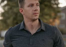 Golf Shorts TravisMathew Men's On A Boat Short In Heather Ruby Wine