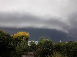 Kann mir jemand von euch, der oder die in lend wohnt vielleicht sagen ob euer keller vollgelaufen ist? Unwetter Graz 12 06 2018 Wetterzeugen