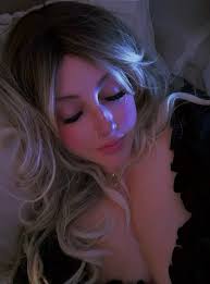 See Maribrazi's explicit pleasure