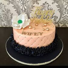 Birthday Cakes For Ladies In Nigeria Beautifulpiece By Cheecascakesandmore Ladies Birthday Cake Cake Cake Blog Birthday Cakes For Women
