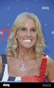 Elin hi-res stock photography and images