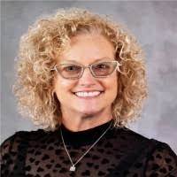 Jennifer Gamble's Instagram, Twitter & Facebook