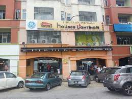 If you head to this place, you will definitely find. Houses Lightings Puchong Syurga Lampu Hafiz Rahim