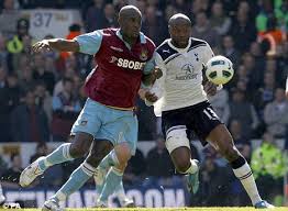 Former tottenham defender william gallas has provided some insight on how best to defend england star harry kane. William Gallas Signs Two Year Contract Extension At Tottenham Hotspur Daily Mail Online